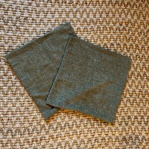 🎁🎁🎁 
Throw pillow covers